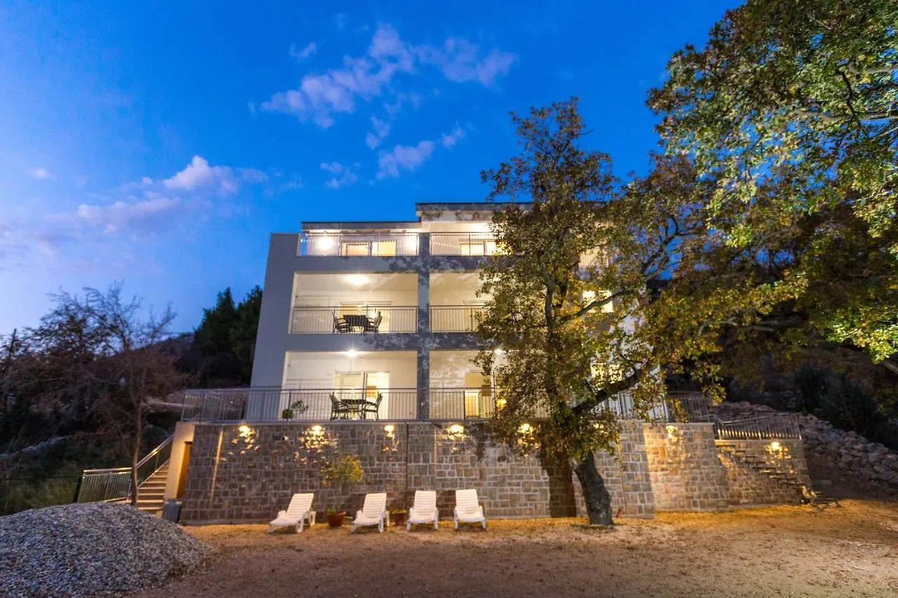 Apartmani Villa Paulo Starigrad Paklenica Appartement