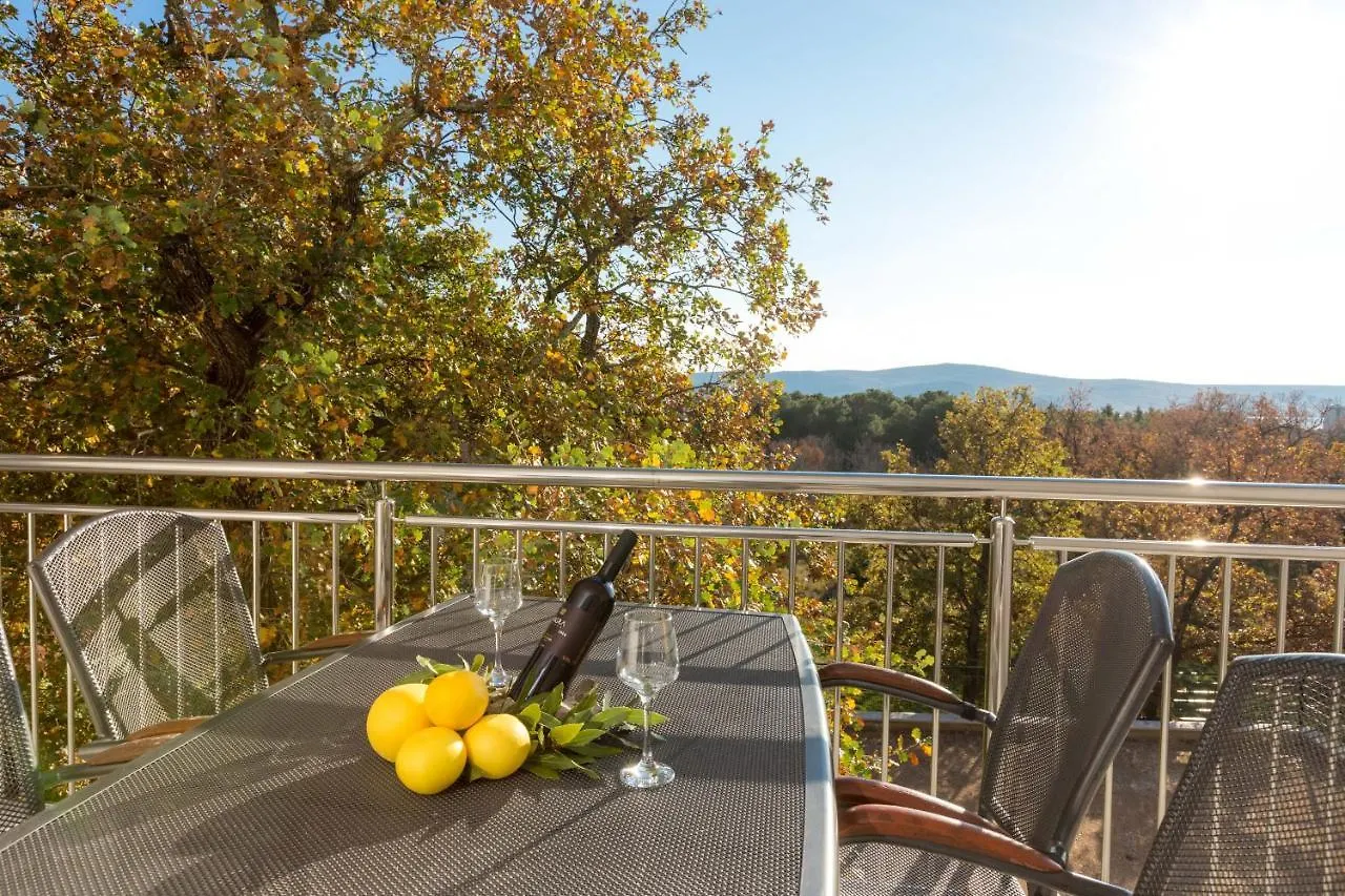 Apartmani Villa Paulo Starigrad Paklenica Appartement