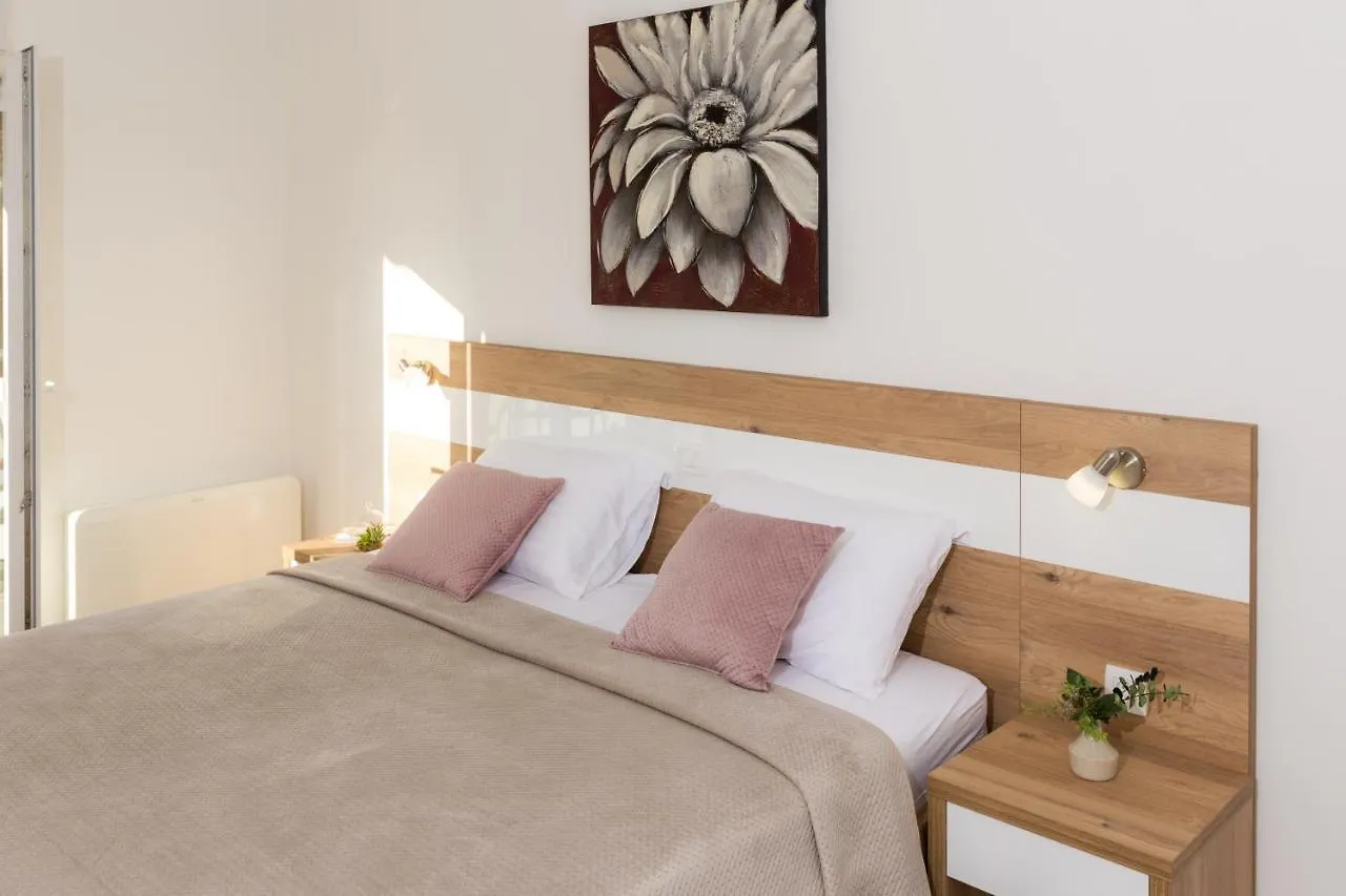 Apartmani Villa Paulo Starigrad Paklenica Kroatië