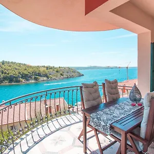Appartement Mali Dvor Novigrad, Novigrad (Dalmatia)
