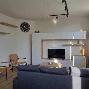 https://apt-shiba-aan-zee.hotelsghent.com